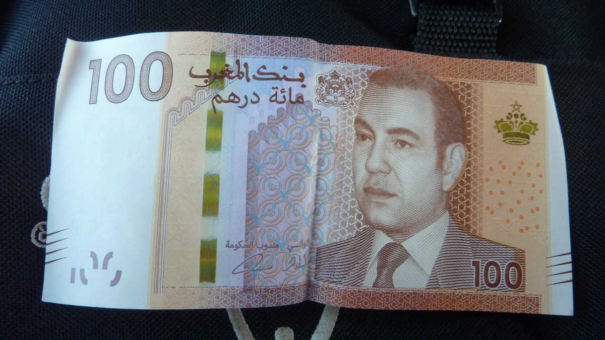 Bancnota de 100 dirhami, Maroc. FOTO: Grig Bute, Ora de Turism