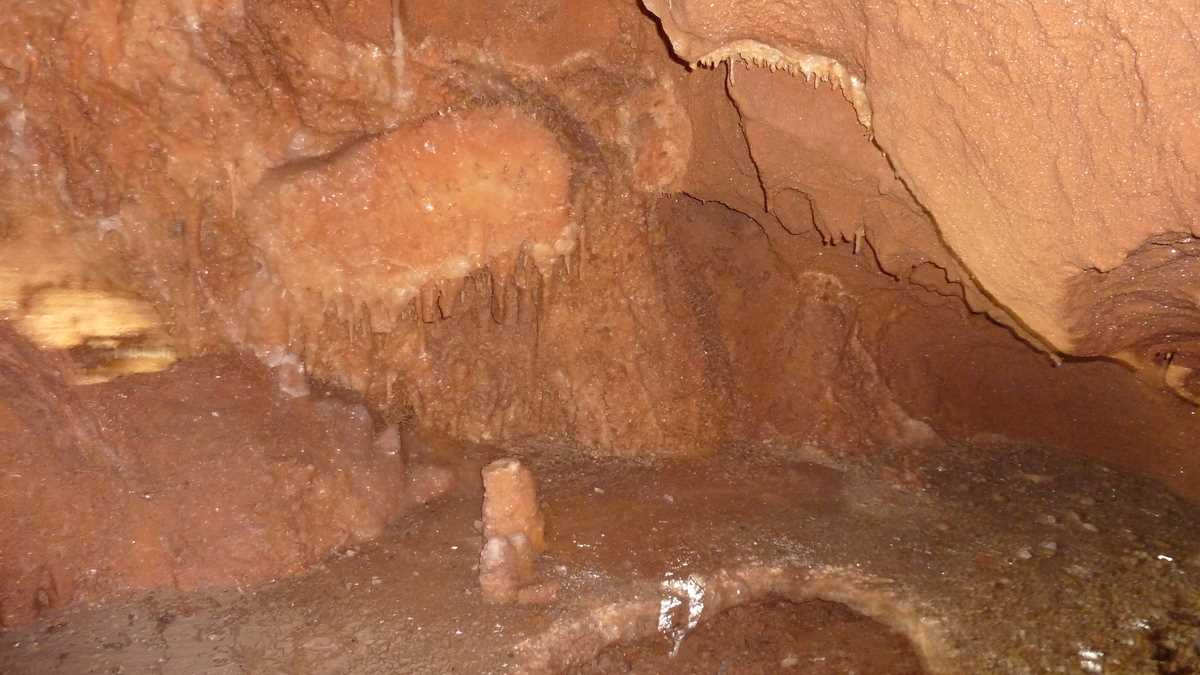 Peștera cu cristale din Mina Farcu, jud. Bihor. FOTO: Grig Bute, Ora de Turism