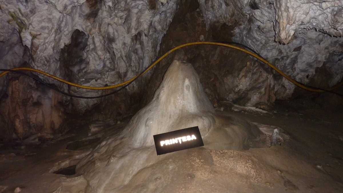 Peștera Polovragi, jud. Gorj. FOTO: Grig Bute, Ora de Turism