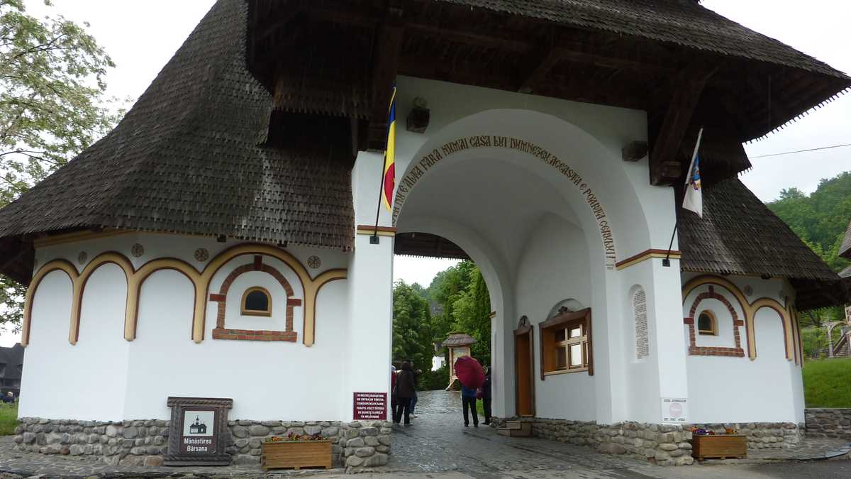 Mănăstirea Bîrsana, jud. Maramureș. FOTO: Grig Bute, Ora de Turism