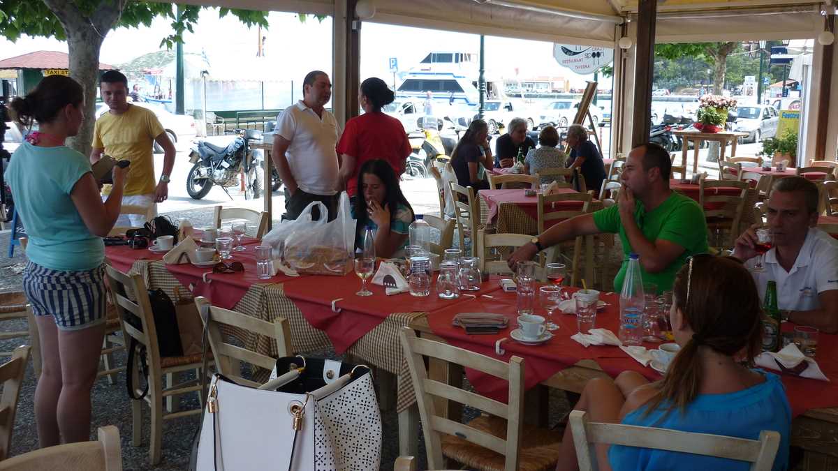 Taverna Crazy Spoon / Treló Koutàli, Skiathos, Grecia. FOTO: Grig Bute, Ora de Turism