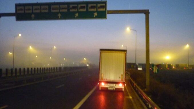 Cabina camion DAF, autostradă din Ungaria. FOTO: Grig Bute, Ora de Turism