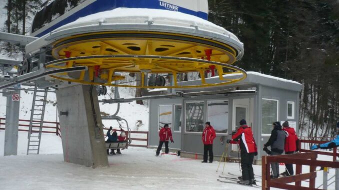 Pîrtia Nemira, Slănic Moldova, jud. Bacău. FOTO: Grig Bute, Ora de Turism