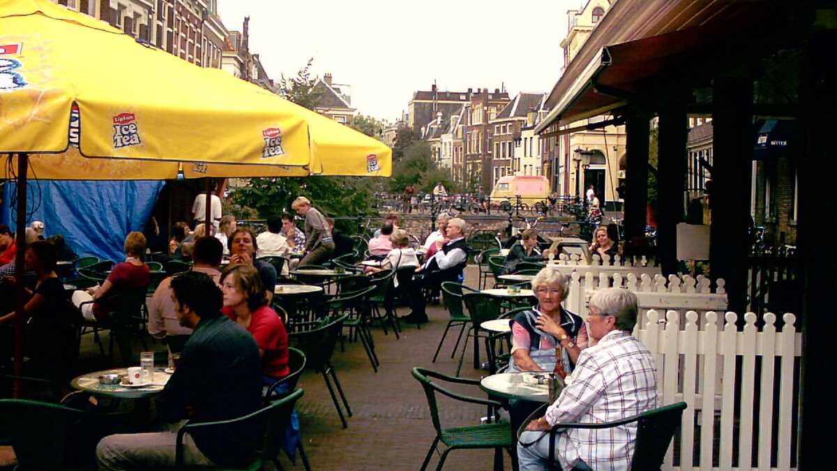 Lofen bar, Utrecht. FOTO: Grig Bute, Ora de Turism