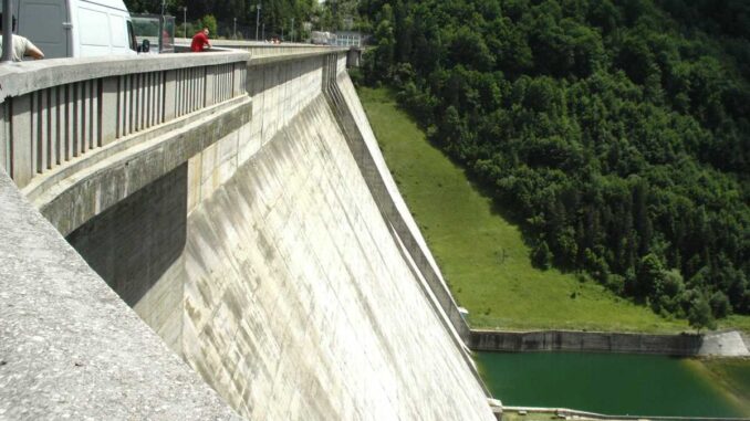 Barajul Izvorul Muntelui, Bicaz. FOTO: Grig Bute, Ora de Turism