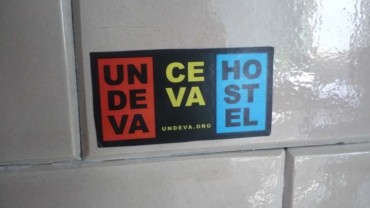 Hostel Undeva, Ceva, Deva. FOTO: Grig Bute, Ora de Turism