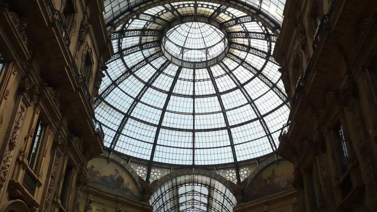 Galleria Vittorio Emanuelle II, Milano, Italia. FOTO: Grig Bute, Ora de Turism