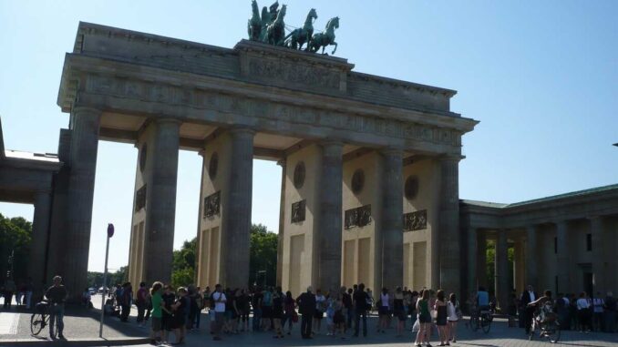 Poarta Brandenburg, Berlin, Germania. FOTO: Grig Bute, Ora de Turism