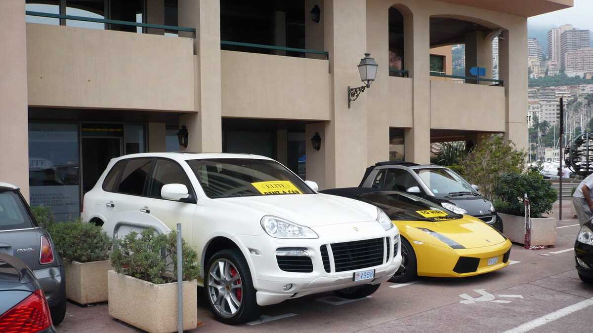Rent-a-car, Monaco-Monte Carlo. FOTO: Grig Bute, Ora de Turism