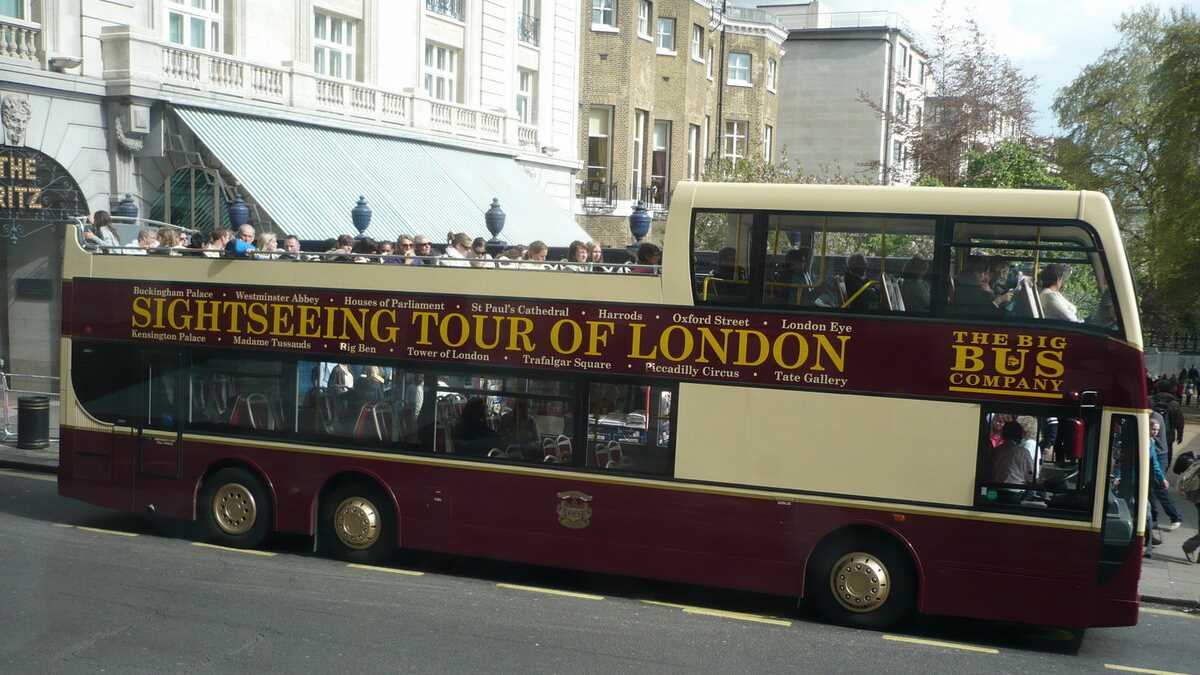 Sightseeing bus, Londra, UK. FOTO: Grig Bute, Ora de Turism