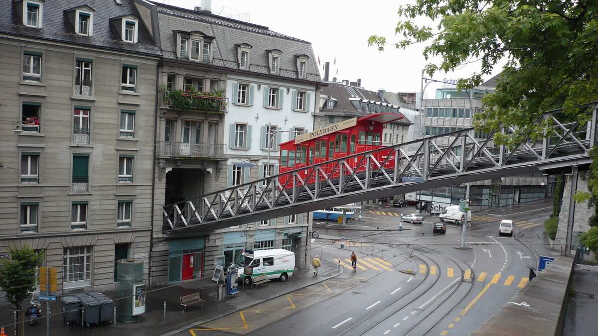 Tramvai-lift, Zürich, Elveția. FOTO: Grig Bute, Ora de Turism