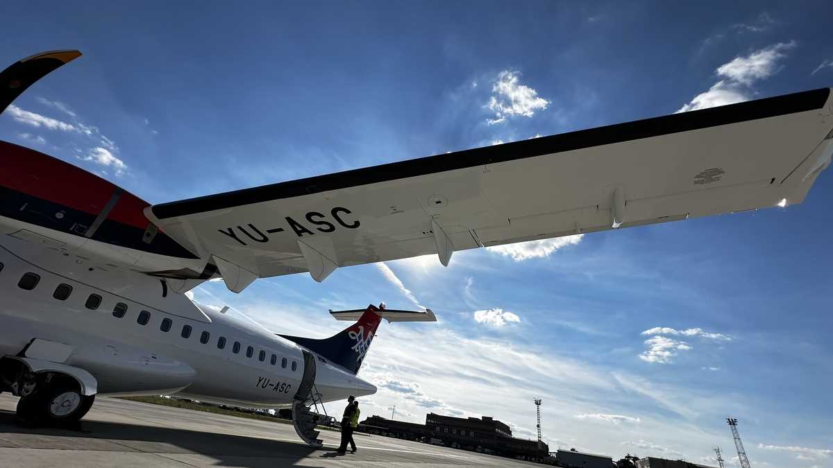 Avion ATR 72-600 YU-ASC. FOTO: Air Serbia