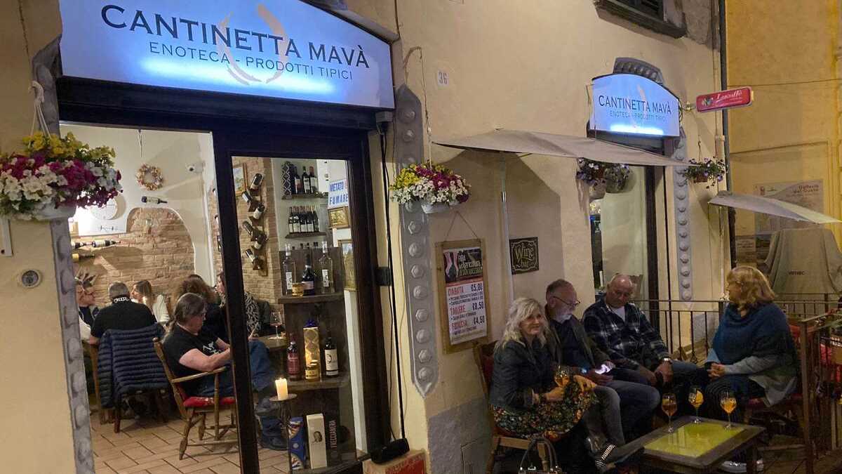 Winebar-ul Cantinetta Mava, Penne, Italia. FOTO: Grig Bute, Ora de Turism