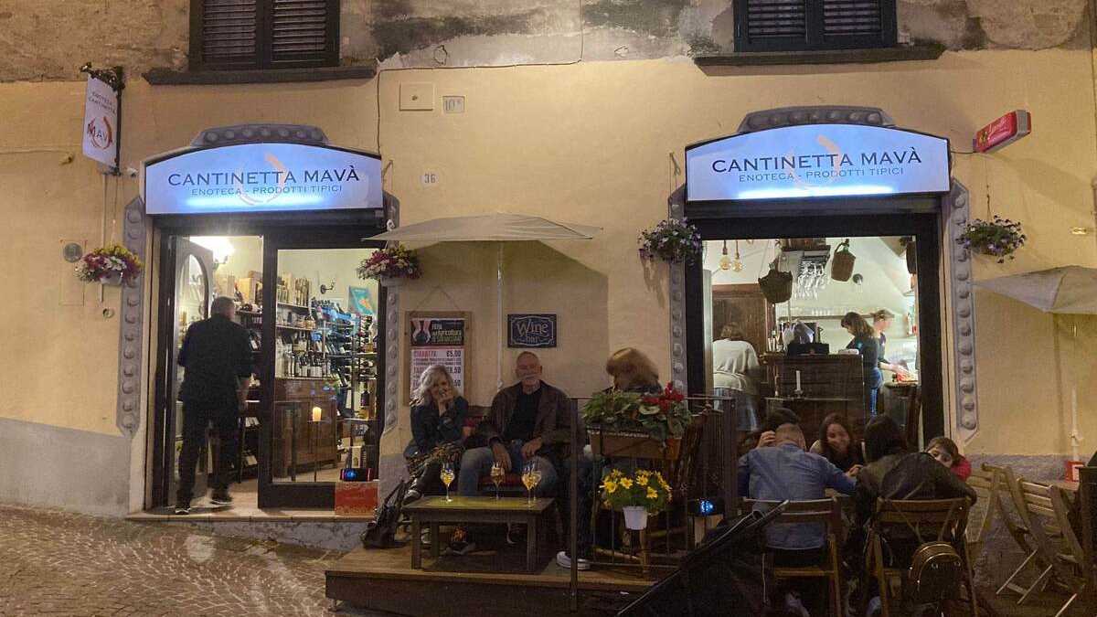 Winebar-ul Cantinetta Mava, Penne, Italia. FOTO: Grig Bute, Ora de Turism