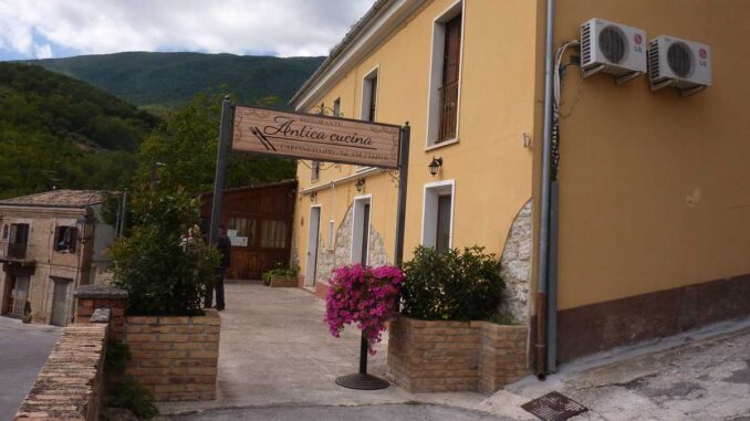 Restaurant Antica Cucina, Carpineto della Nora, Italia. FOTO: Grig Bute, Ora de Turism