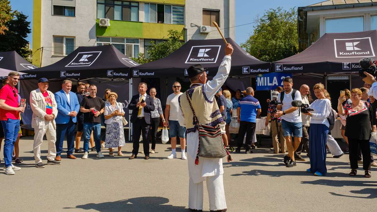 Târgul Punctelor de Gastronomie Locală, IP FEST 2024, Tulcea. FOTO: Andreea Dorobăț