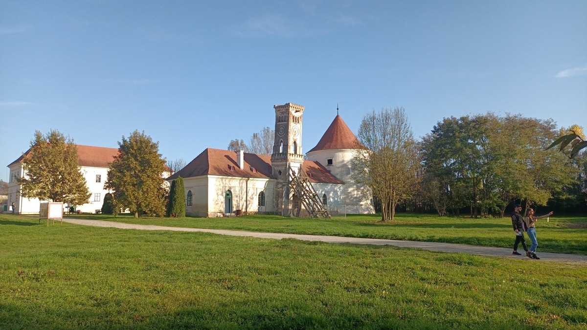 Castelul Bánffy, Bonțida, jud. Cluj. FOTO: Grig Bute, Ora de Turism