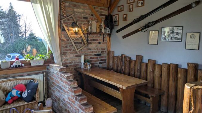 Restaurant Furkotka, Strbské Pleso, Tatra Mare, Slovacia. FOTO: Grig Bute, Ora de Turism