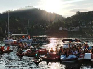 Rapsodie pe lac, Colibița, județul Bistrița-Năsăud. FOTO: Asociația Garantat Colibița