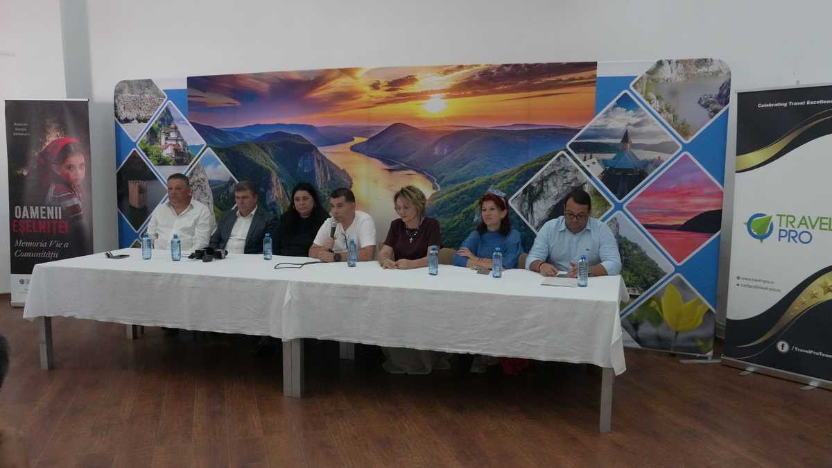 Proiectul Oamenii Eșelniței - Memoria Vie a Comunității. FOTO: Ovidiu Oprea, Asociația TRAVEL PRO